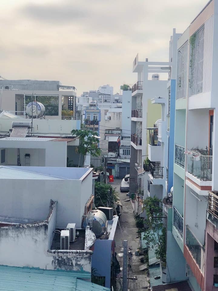 Cách 30m ra hẻm xe hơi